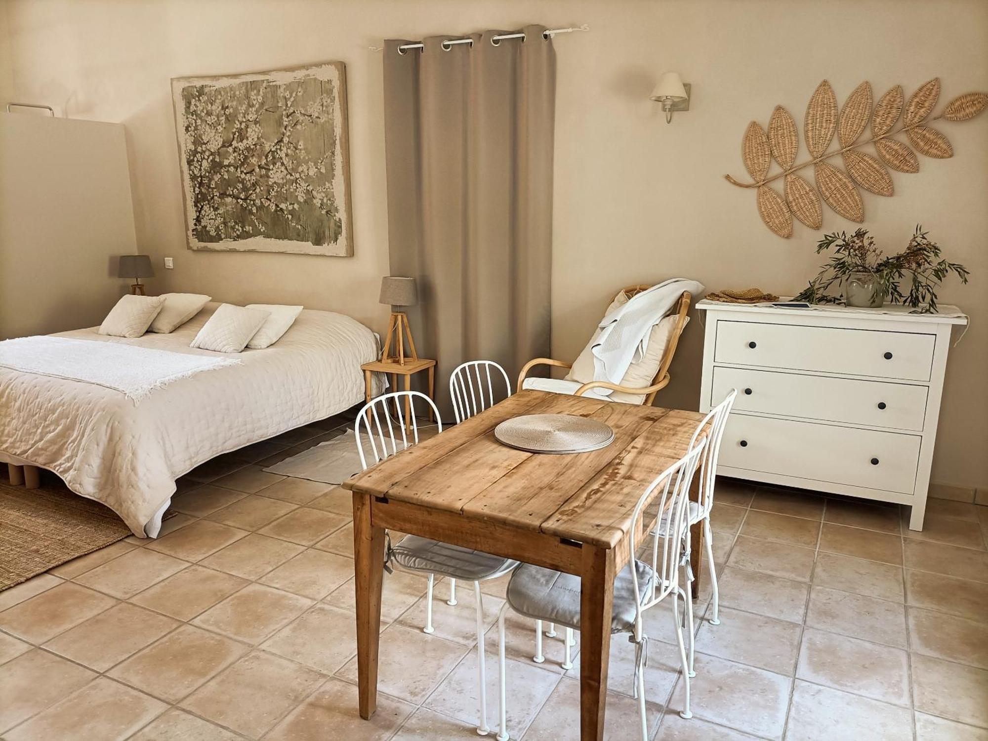 La Ferme Les Eybrachas Hotel Reauville Ruang foto