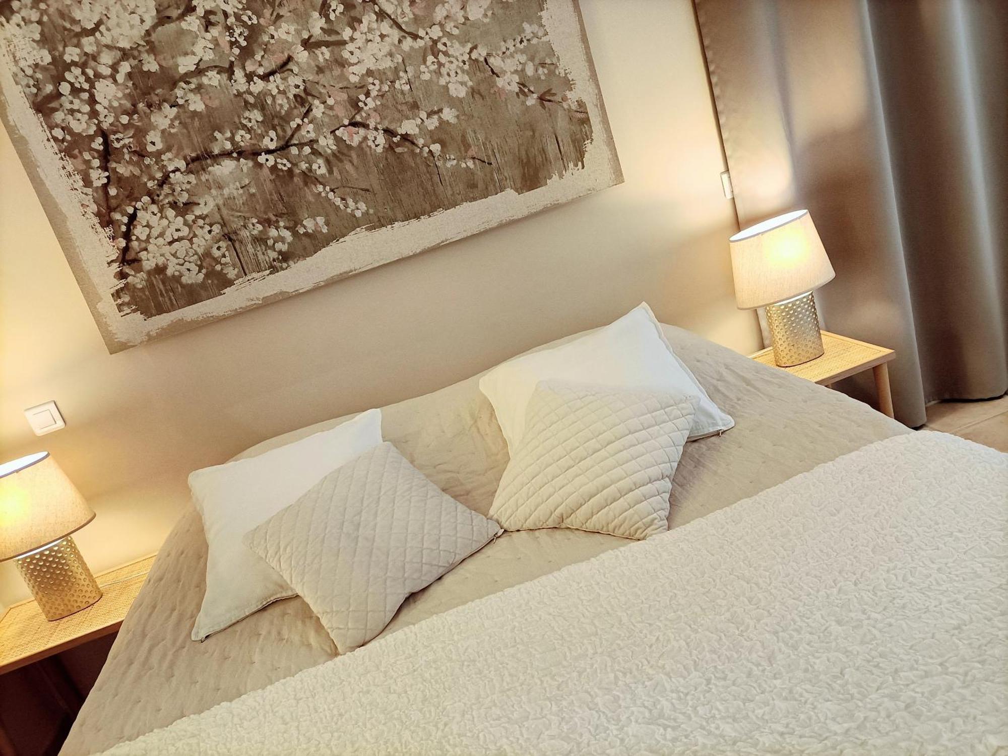 La Ferme Les Eybrachas Hotel Reauville Ruang foto